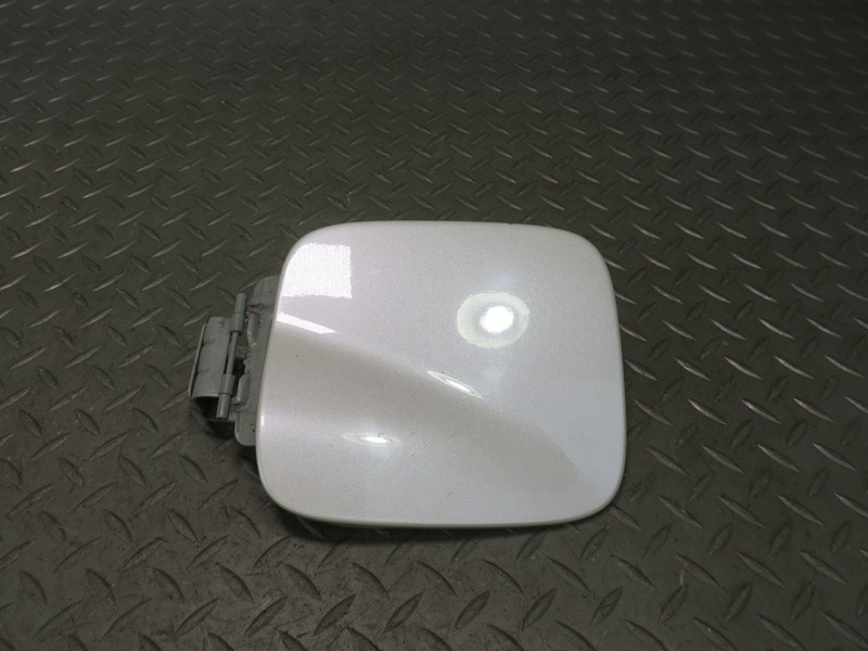 2003-2007 LEXUS UZJ100L LX470 FUEL TANK FILLER DOOR LID COVER