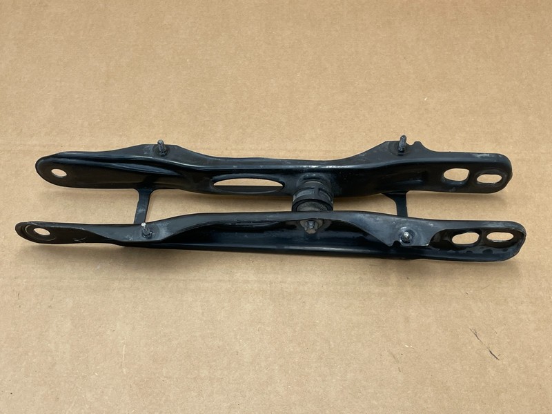 17-19 BMW G30 540i 530i Rear Right Passenger Trailing Control Arm RWD 1649 OEM