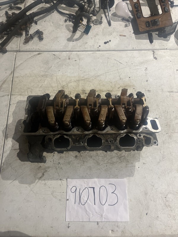 Right Cylinder Head - 209 Type | Fits 1998-2005 Mercedes Benz CLK320 E320