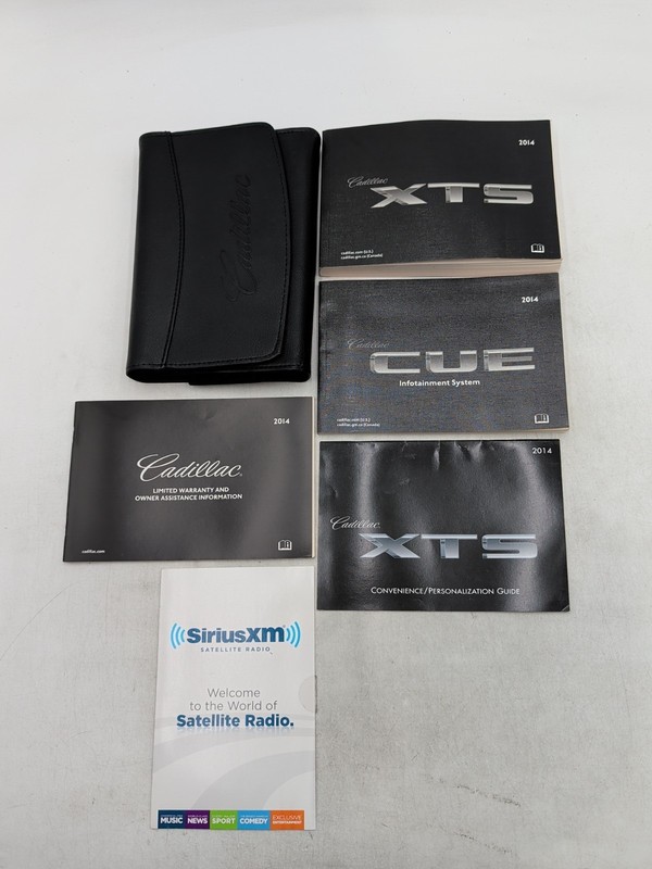 2014 Cadillac XTS Owners Manual& Navigation Cue With Case