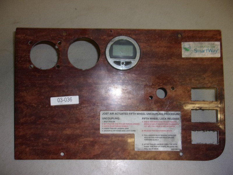 Freightliner 24-01302-000 Wood Trim Dash Bezel *FREE SHIPPING*