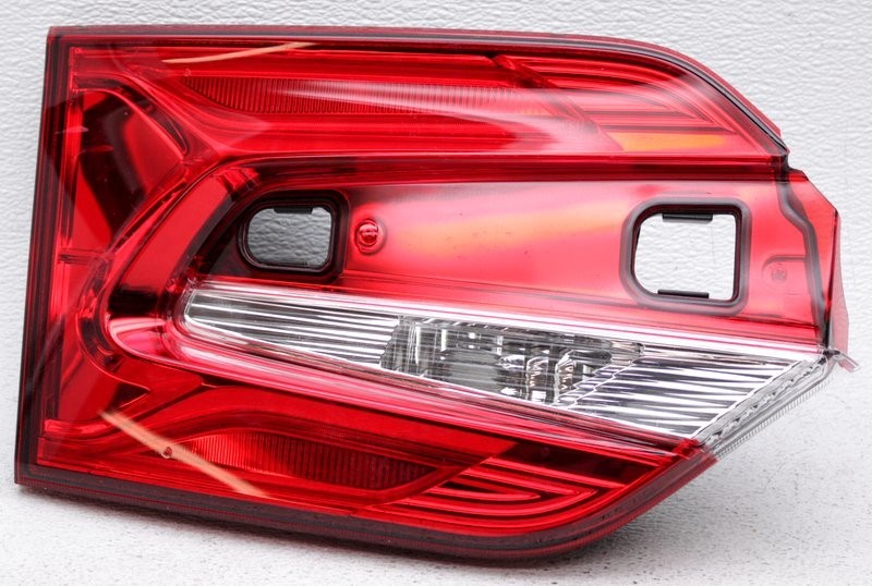 OEM Honda Odyssey Left Driver Side LED Tail Lamp Lens Chipped