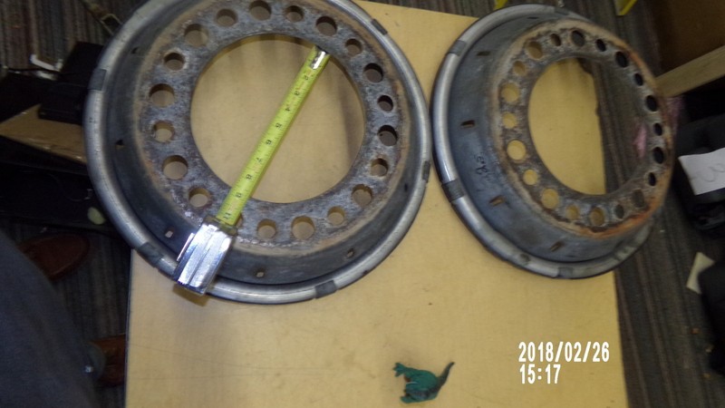 Semi Tire Weight 22.5 Lot of 2 19" Diameter *FREE SHIPPING*
