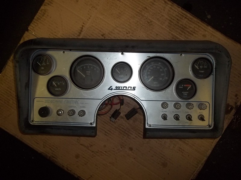 Mid-Late 80's 4-Winns Dash Cluster Grey Vinyl with Medallion Gauges SP1672