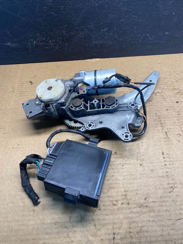 2009-2012 GMC Acadia Power Motor Liftgate Tailgate Control Module ac7997 DG