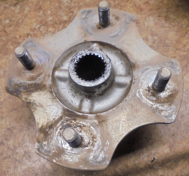 1997 Honda Fourtrax TRX300 TRX 300 4X4 Rear Axle Hub Spindle Wheel Mount Lug N26
