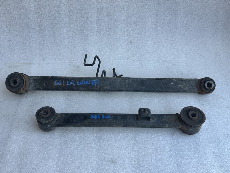 2017 RAM 1500 LEFT DRIVER SIDE REAR LOWER CONTROL ARMS PAIR