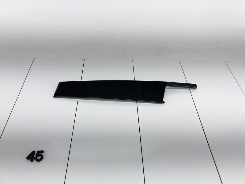 15-20 AUDI A3 QUATTRO FRONT RIGHT SIDE EXTERIOR PILLAR DOOR MOLDING OEM