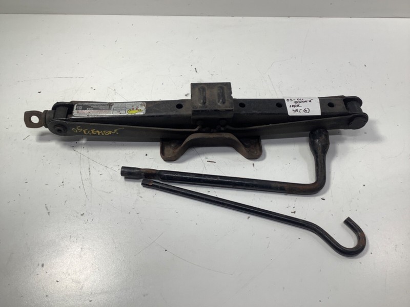 03-08 Honda Element Jack Assy. KIT 89310-S3V-A01 OEM