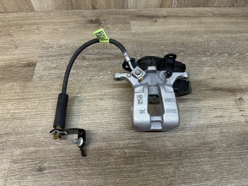 2024 - 2025 CHEVROLET BLAZER EV REAR RIGHTSIDE BRAKE CALIPER OEM 85056804