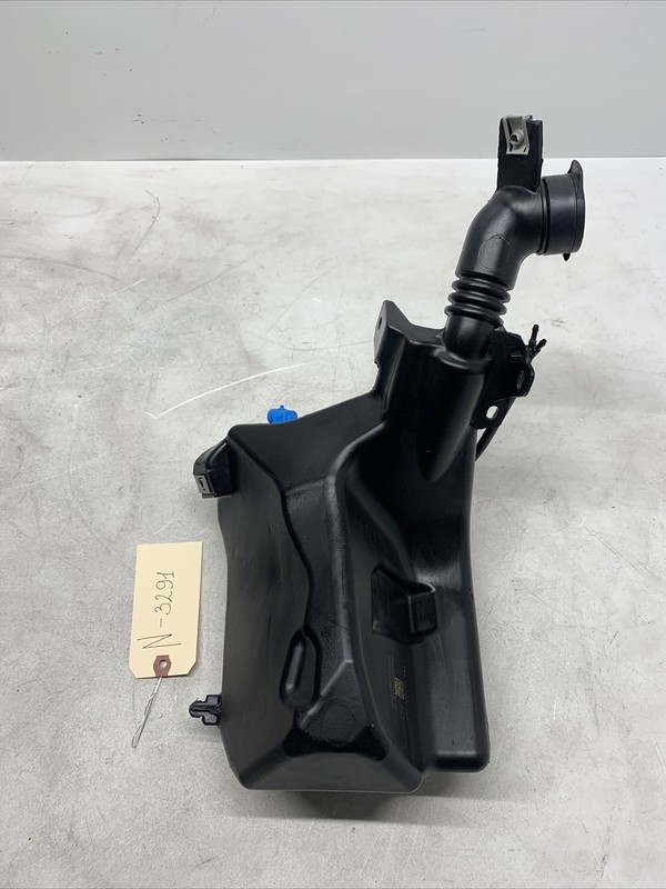 17-22 TESLA MODEL 3 WINDSHIELD WIPER WASHER RESERVOIR TANK OEMN-3291 S24