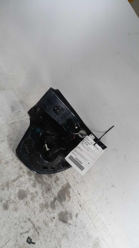 2020 GMC Terrain Right Tail Light Assembly Black 63K Miles OEM Quality