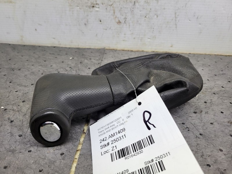 H3 2006-2010 Shift Knob and Boot 1642930