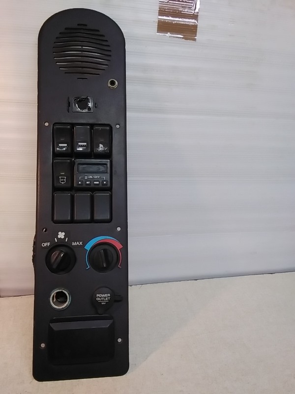 Volvo VNL Sleeper HVAC Climate Control Panel 8079286