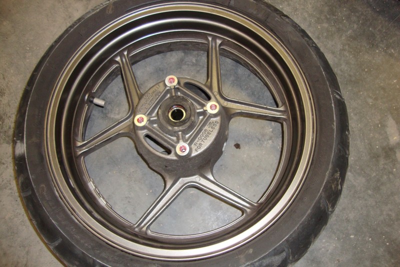 2005 Kawasaki ZR750K ZR750 ZR 750 K 180/55-17 Rear Rim Tire Wheel Straight 17