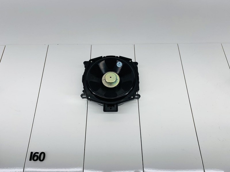 11-17 BMW X3 F25 FRONT RIGHT OR LEFT SIDE SOUND AUDIO SUBWOOFER SPEAKER OEM