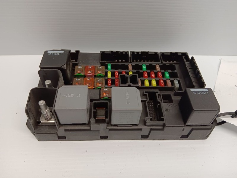 16-19 Jaguar X351 XJ XJR XJL Rear Trunk Relay Fuse Box GW9314N030AC OEM