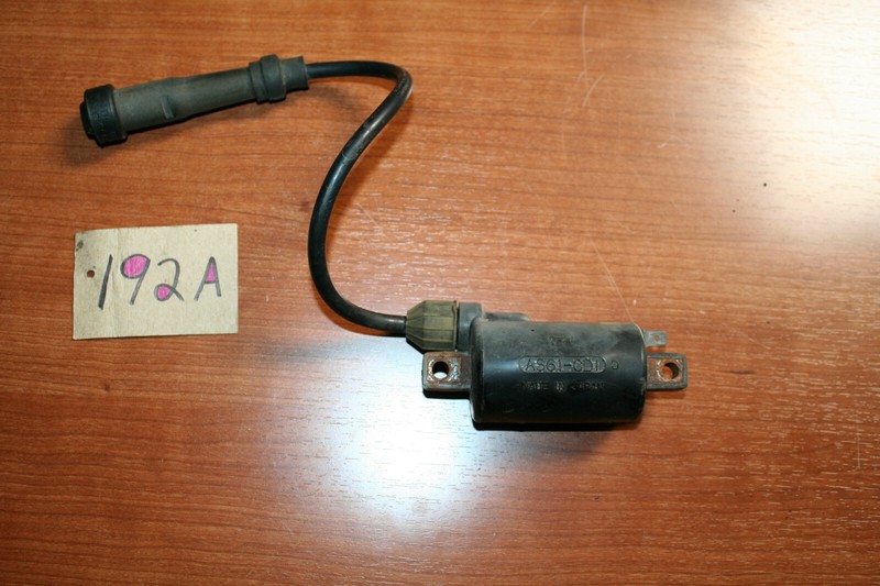 1981 Honda XL 185S Ignition Coil Secondary Coil Assembly OEM 81 C