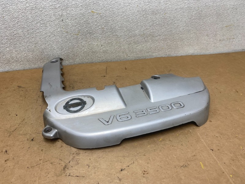 2001 to 2004 Nissan Pathfinder Engine Cover Ornament X5524 DG