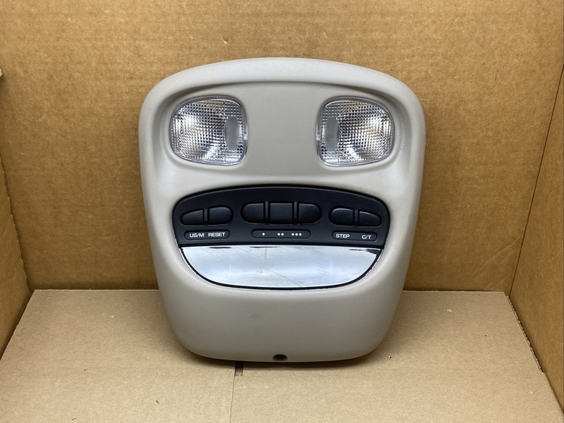 2005-2007 Dodge Dakota Over Head Overhead Console Dome Lights 56049089AG