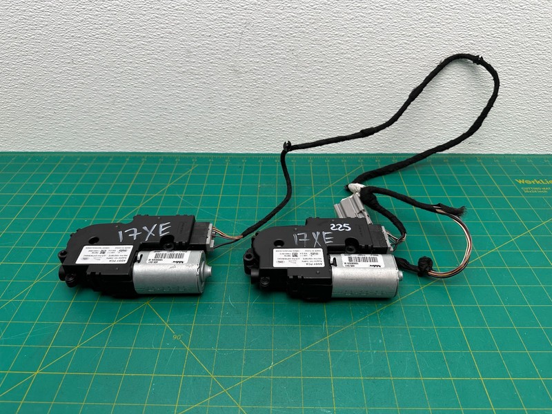 17-20 JAGUAR XE SUN ROOF SUNROOF MOTOR ACTUATOR W/ WIRE SET OEM
