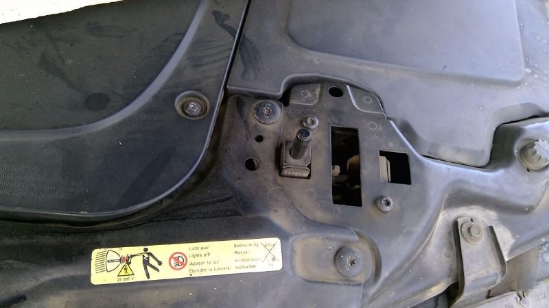 Hood Latch BMW 745I 05 04 03 02