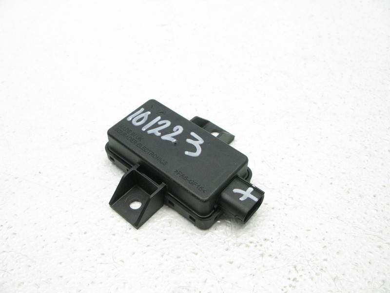 10-20 MERCEDES W204 C B CL CLS E G GL ML S SLK TIRE PRESSURE TPMS MODULE OEM 101