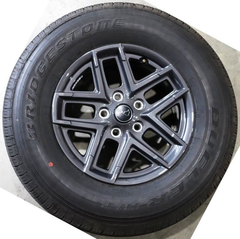 JEEP Wrangler Wheel 17" 2024 GRAY Rim BRIDEGSTONE DUELLER H/T 245/75R17 Tire OEM