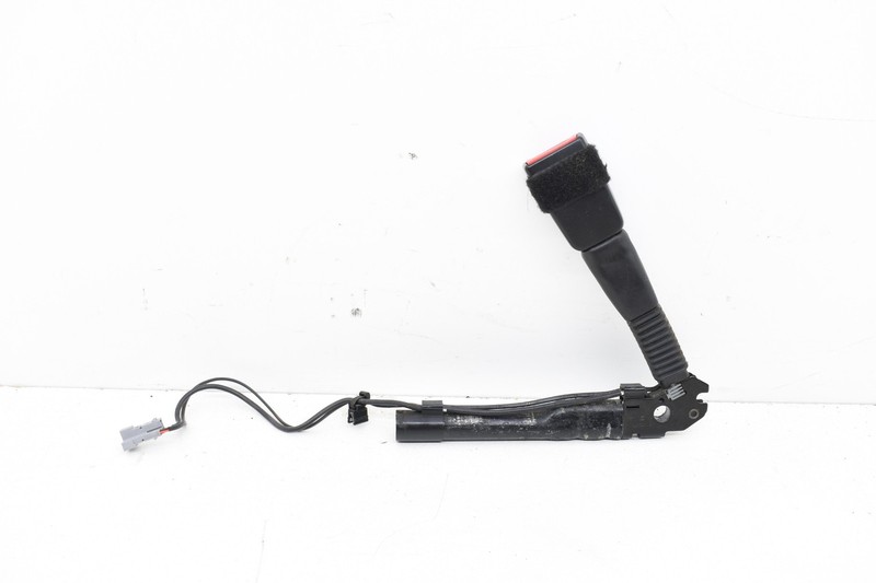 2009 BMW E90 328xi Front Right Passenger Seat Belt Buckle Clip OEM KW75