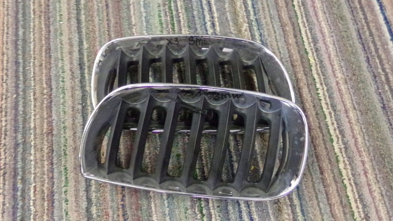 2004 BMW Front Grill Set X3 Circa *FREE SHIPPING*