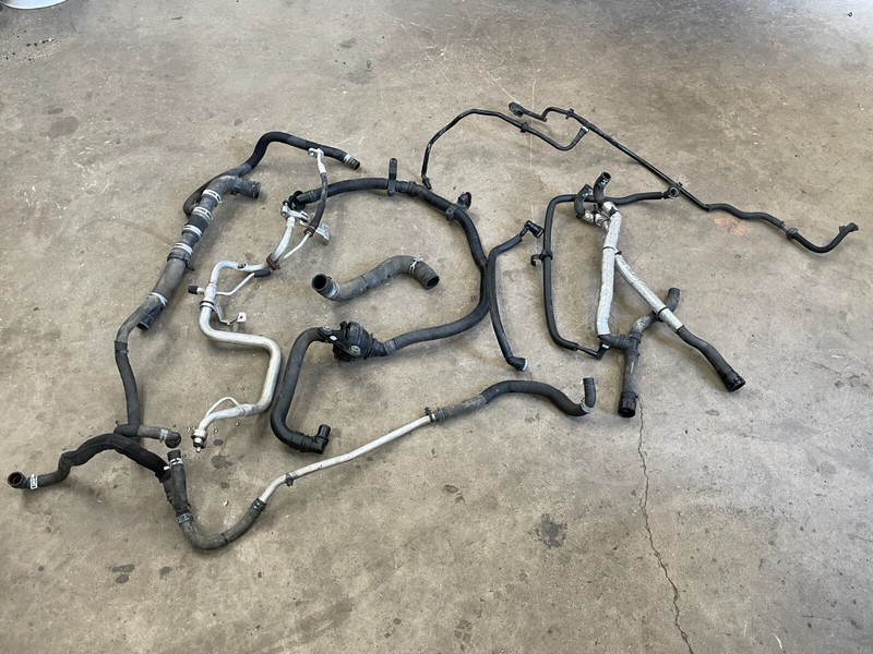 16 17 18 Chevrolet Camaro SS Radiator Coolant Hose Tube Pipe Set 6.2L 1547 OEM