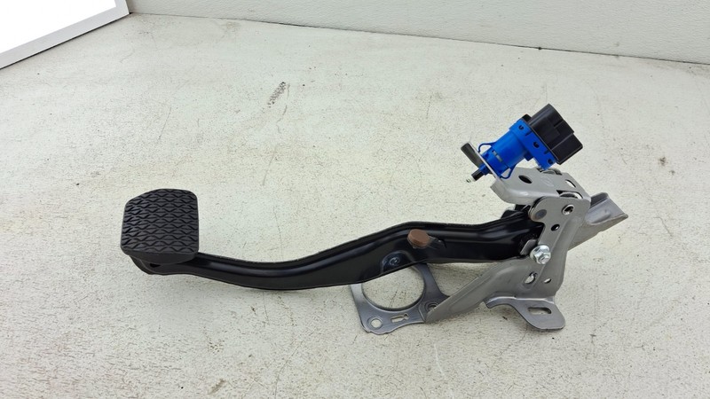 2018 - 2021 MAZDA 6 BRAKE STOP FOOT PEDAL W/ BRACKET & SENSOR OEM