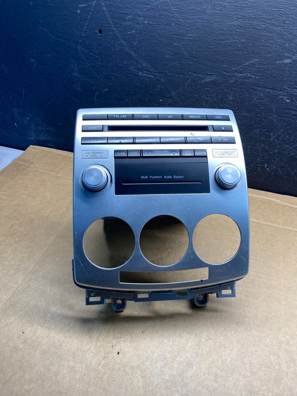 2006 2007 Mazda 5 AM/FM CD Player Climate Control OEM AD7571 DG