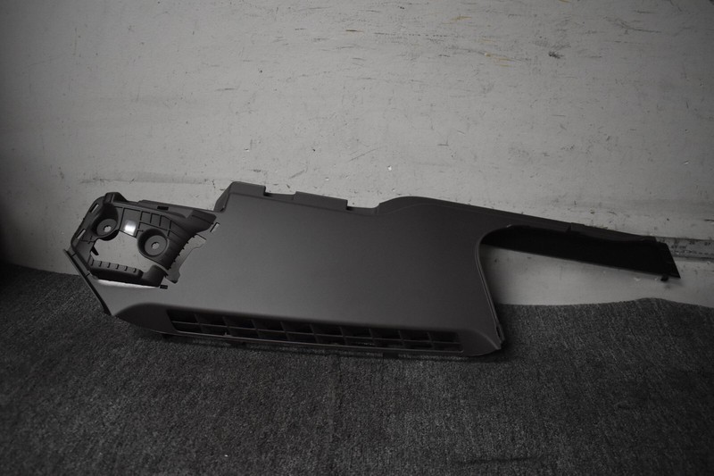 2013-2019 RANGE ROVER REAR LEFT SIDE TOP TRIM FACTORY OEM