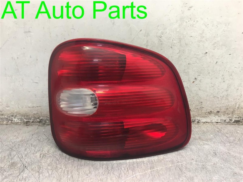 97-99 FORD F150 FLARE SIDE REAR RIGHT TAIL LIGHT LAMP TAILLAMP OEM F85Z-13404-BA