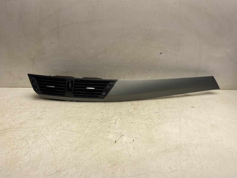 2012 -2015 BMW X1 CENTER DASH HVAC AC HEATER VENTS W/ALUMINUM TRIM OEM