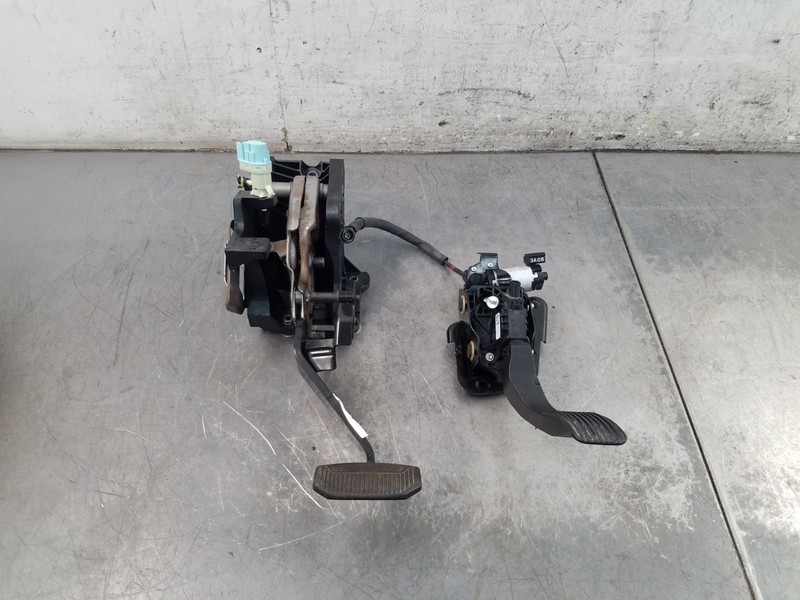 2024 Ford F250 Super Duty Diesel Adjustable Accelerator / Brake Pedals #5115 E5