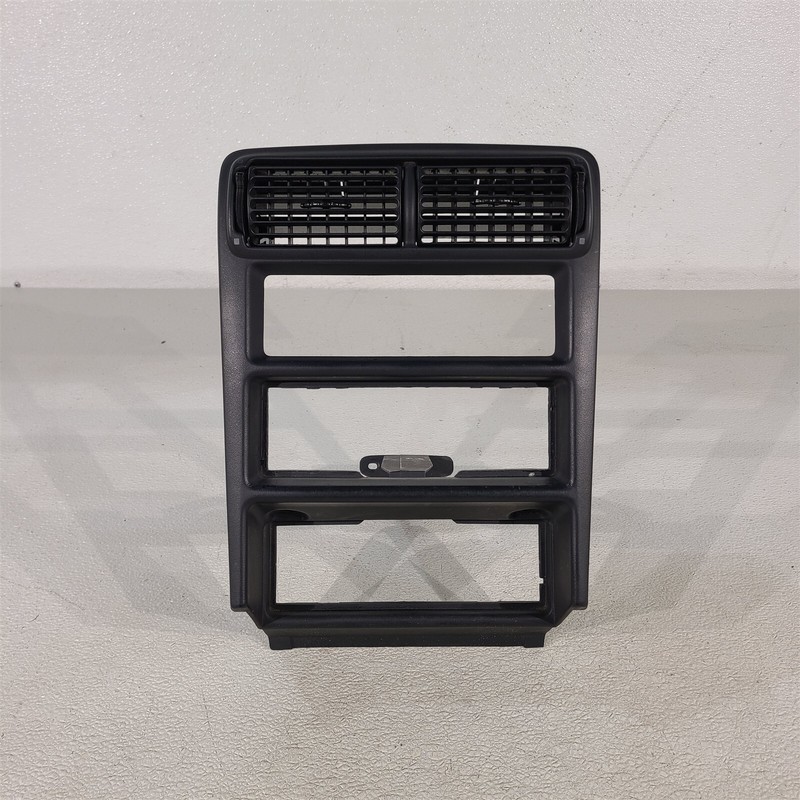 94-98 Ford Mustang Center Dash Single Din Radio Trim Bezel Oem Aa7432