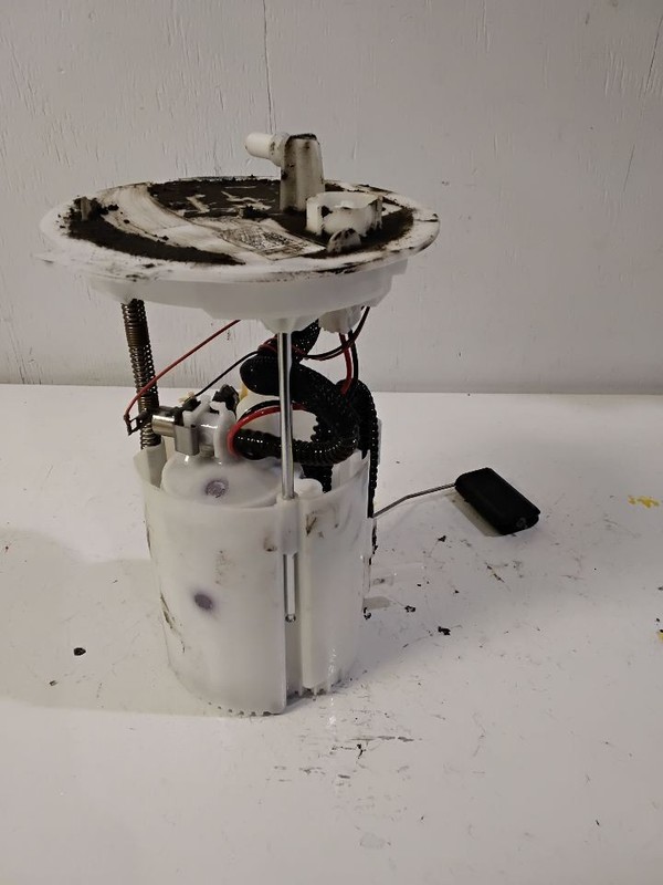 2020-2024 Ford Escape Fuel Pump Assembly Fits 2.0L or 1.5L AWD