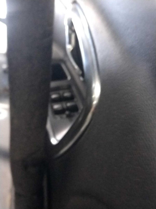 2015 Volvo XC60 Left Door Silver - Used, 149K Miles, OEM Part #161588