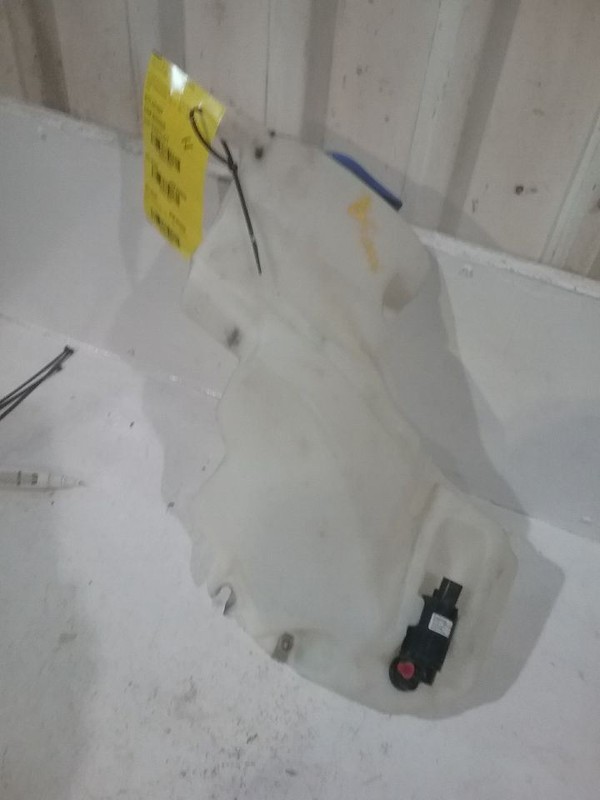 Wash Reservoir Fits 15-17 FORD F150 PICKUP 3417903