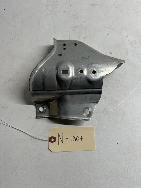 22-23 Tesla X Bracket cylinder receiver air suspension 1655300-00-B 4307 S23