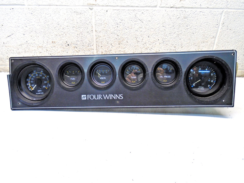 O1 Four Winns Dashboard Panel Fuel Temp MPH RPM Oil Volts