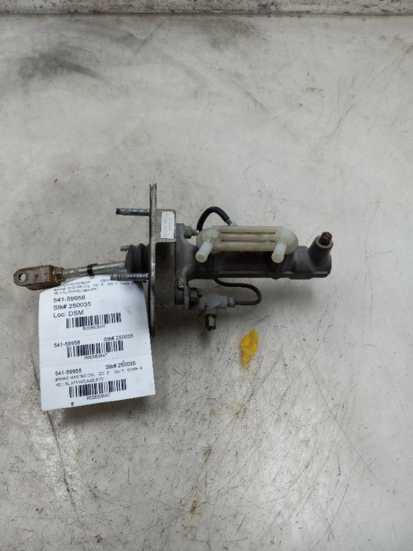 04 05 06 07 08 09 TOYOTA PRIUS 1.5L BRAKE MASTER CYLINDER