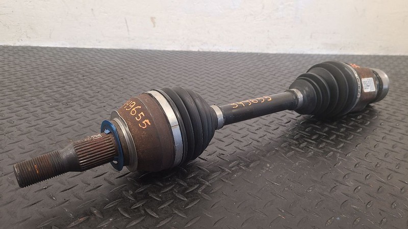 22-24 Chevrolet Traverse FWD Front Right Passenger Axle Shaft OEM 86797911