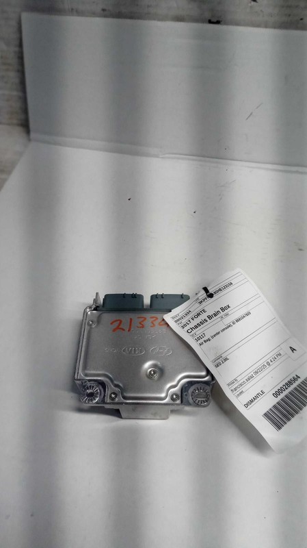 Used Air Bag Module fits: 2017 Kia Forte Air Bag center console Grade A