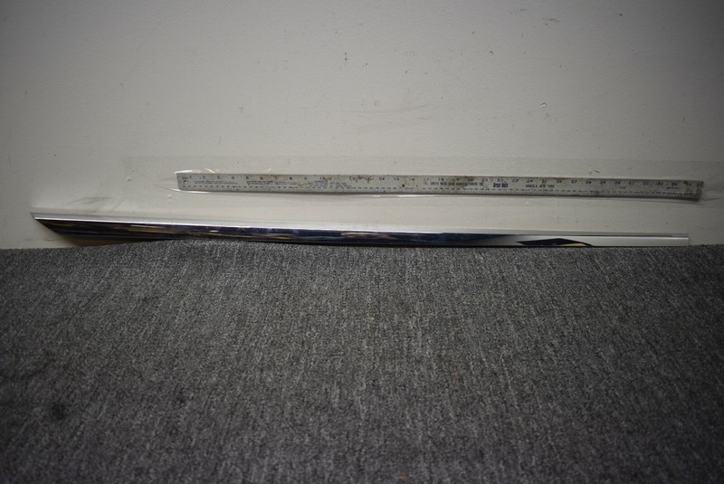 2012-2017 BENTLEY GT DOOR MOULDING RIGHT SIDE FACTORY OEM