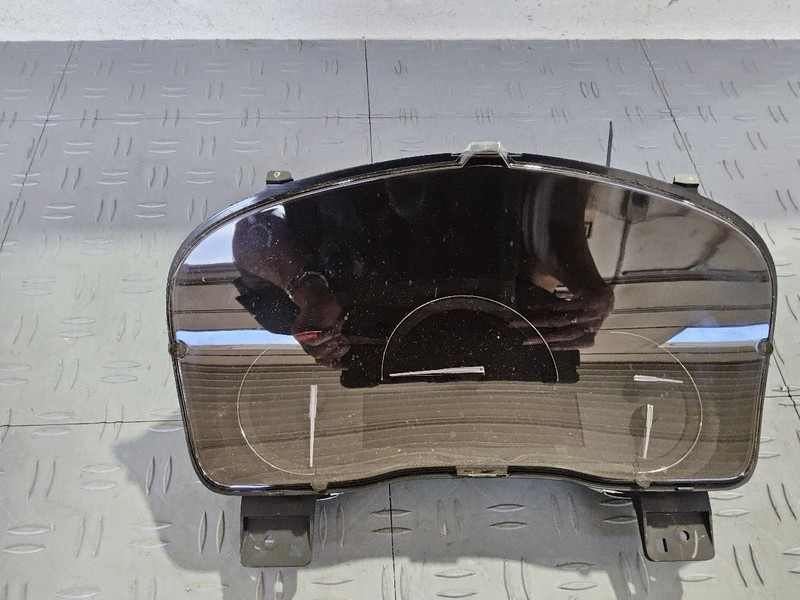Speedometer 5.7" Screen Opt Udd US Market ID 84183509 Fits 17 XT5 3422446