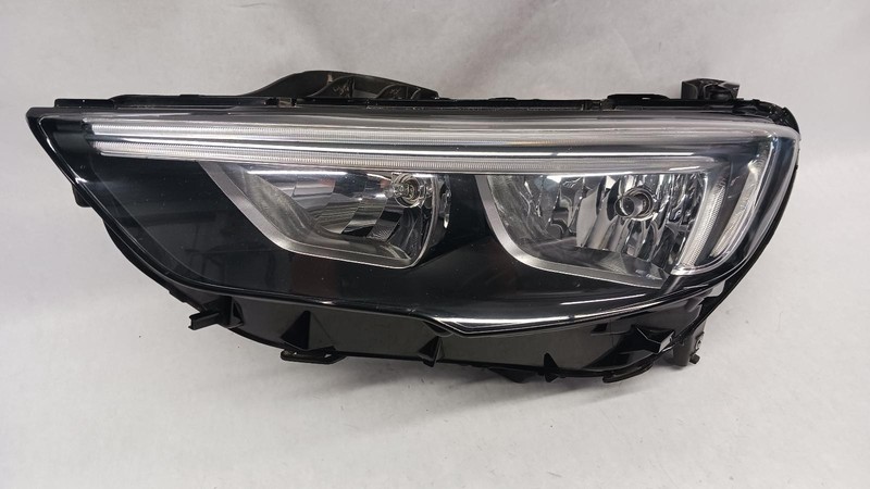 18-'20 BUICK REGAL Left driver headlight halogen OEM Grade A!
