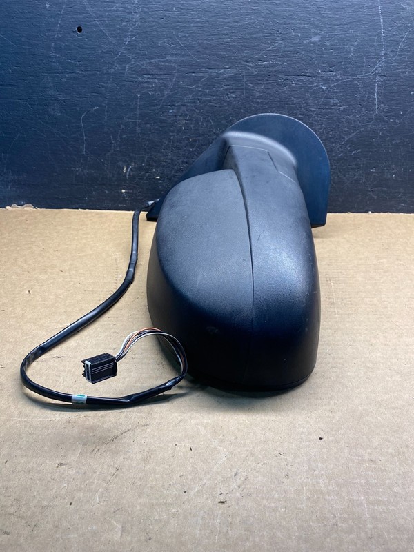 2007-2013 Chevrolet Tahoe Silverado Suburban Right Passenger Mirror AD9883 DW